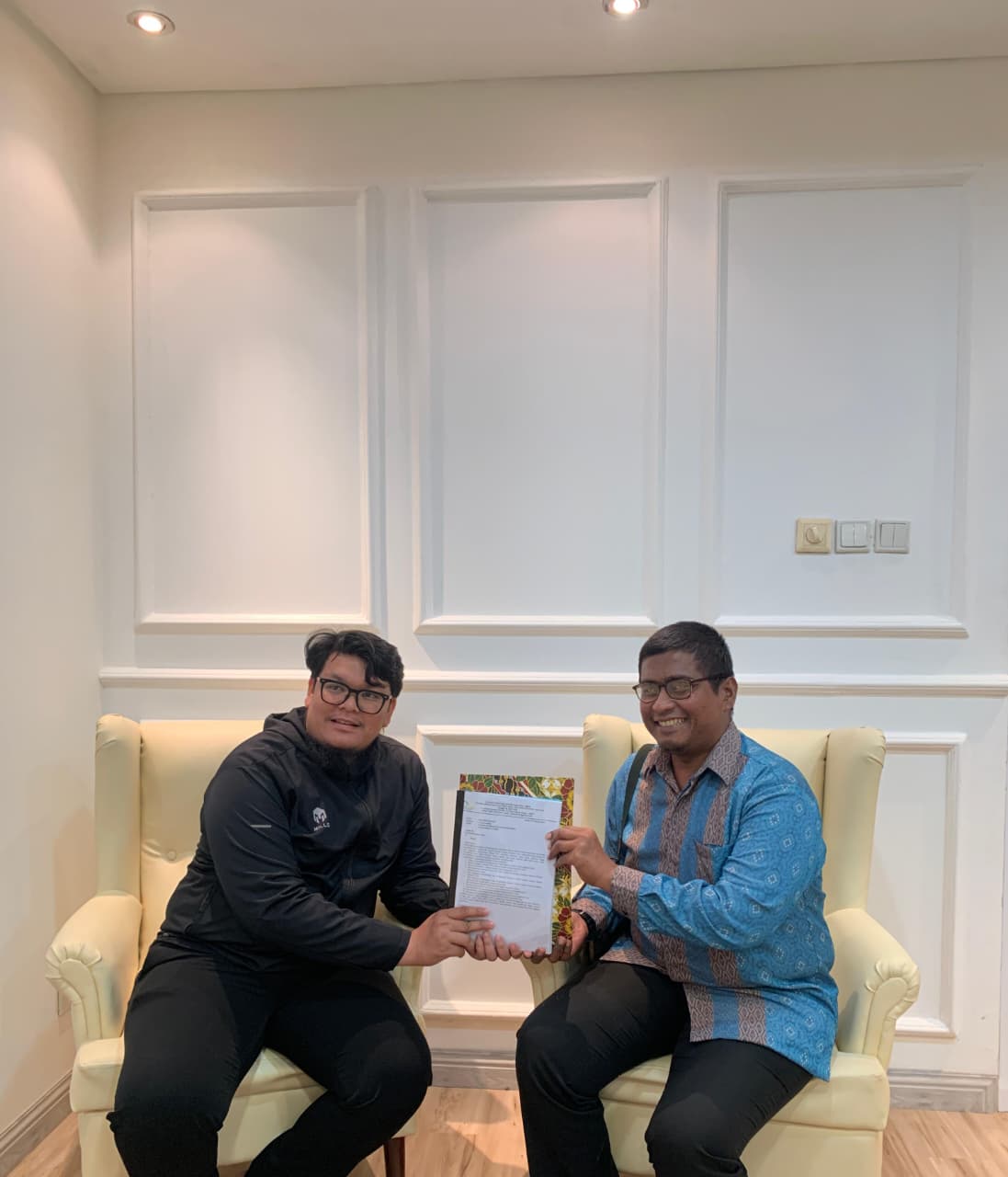 Kunjungan Audiensi Tim YLBH Sumatera Timur Ke Kantor DPRD Sumatera Utara Dalam Rangka Penyampaian Program Kerja Bantuan hukum YLBH Sumatera Timur.